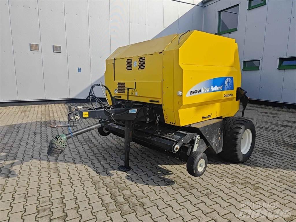 New Holland BR6090 Enfardadeira de rolos