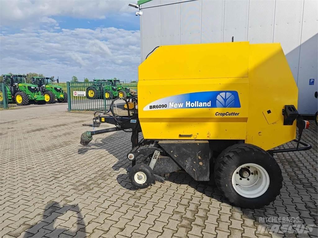 New Holland BR6090 Enfardadeira de rolos