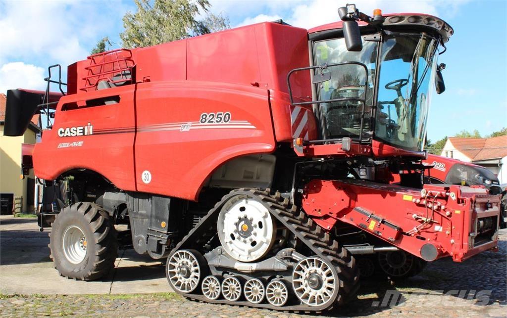 Case IH AF 8250 Ceifeiras debulhadoras