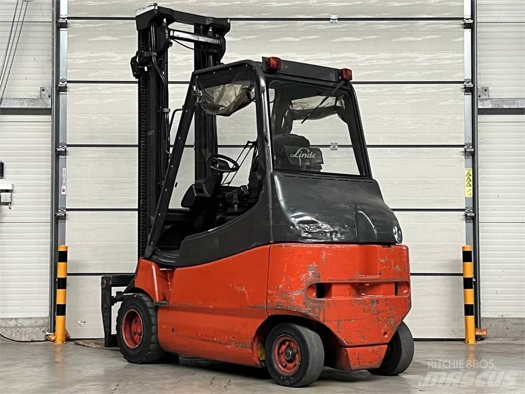Linde E30 / 03 / 600 Empilhadores eléctricos