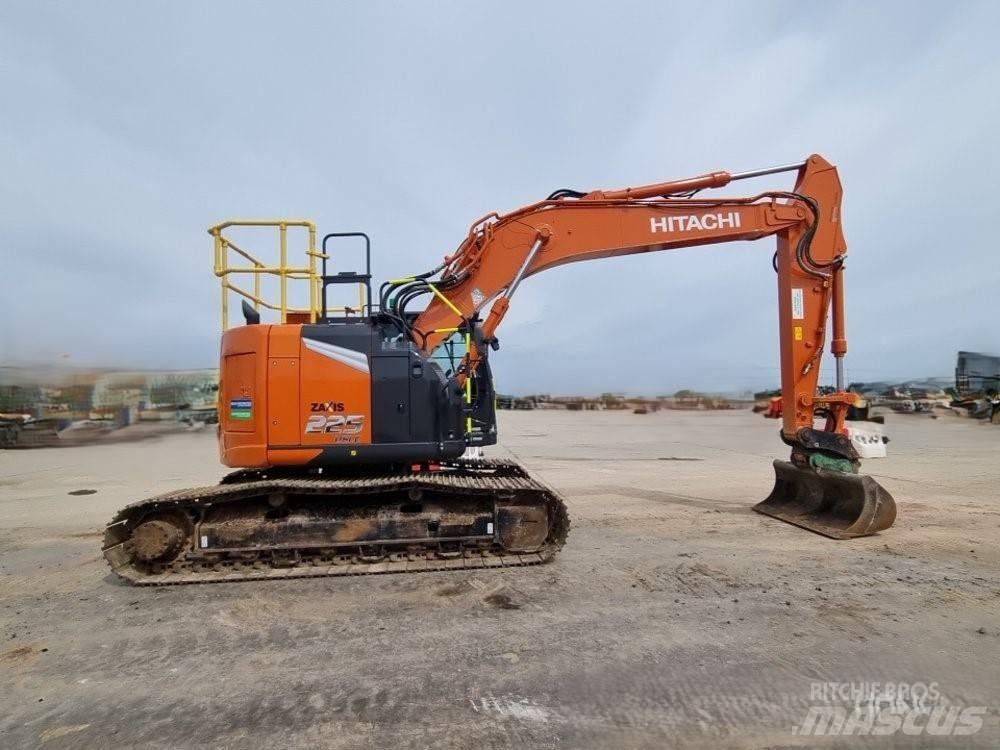 Hitachi ZX225USLC-7 Escavadoras de rastos