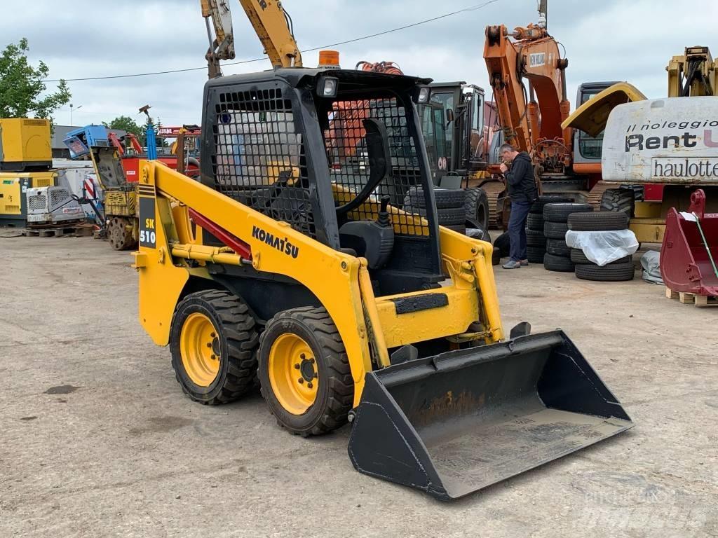 Komatsu SK 510 Carregadoras de direcção deslizante