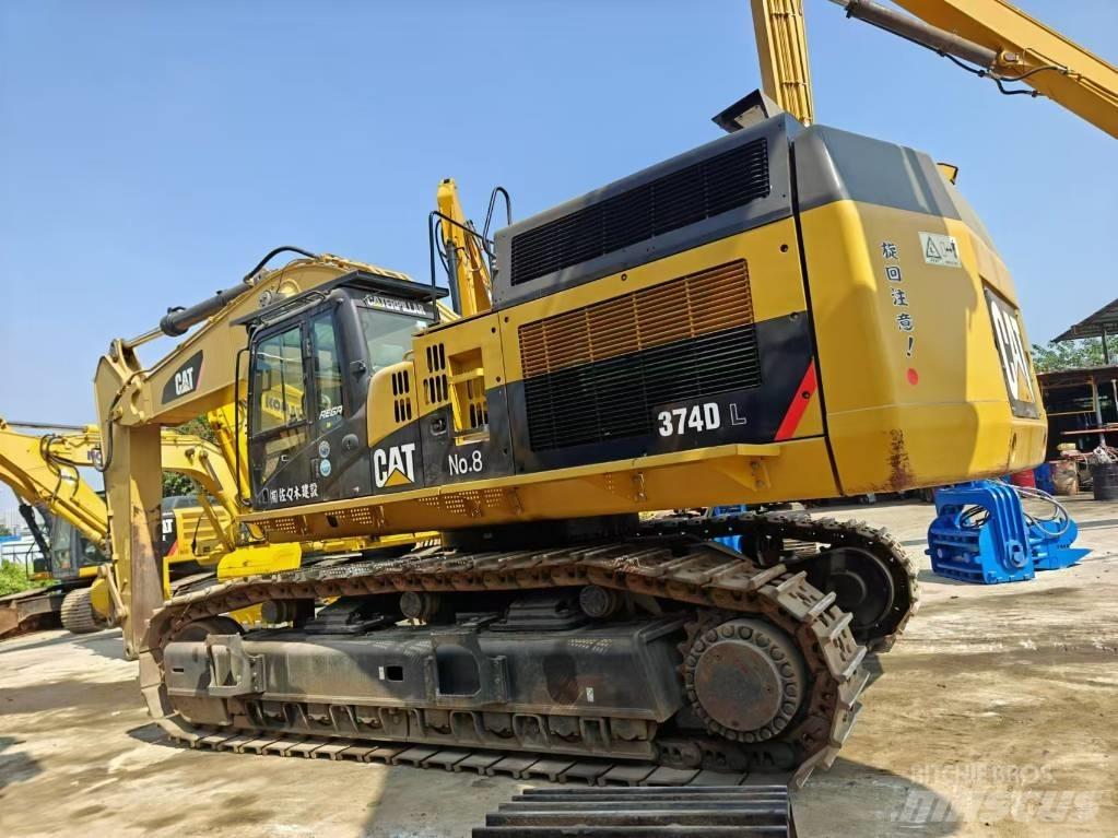 CAT 374 Escavadoras de rastos