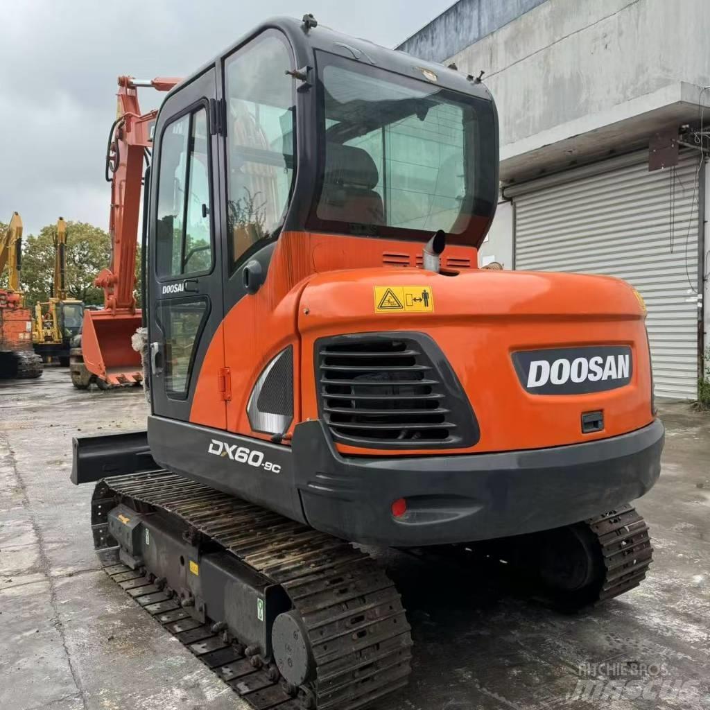 Doosan DX 60-9 C Mini Escavadoras <7t