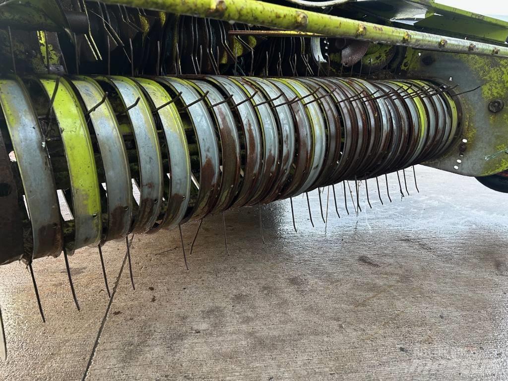 CLAAS 46 ROTO CUT Enfardadeira de rolos
