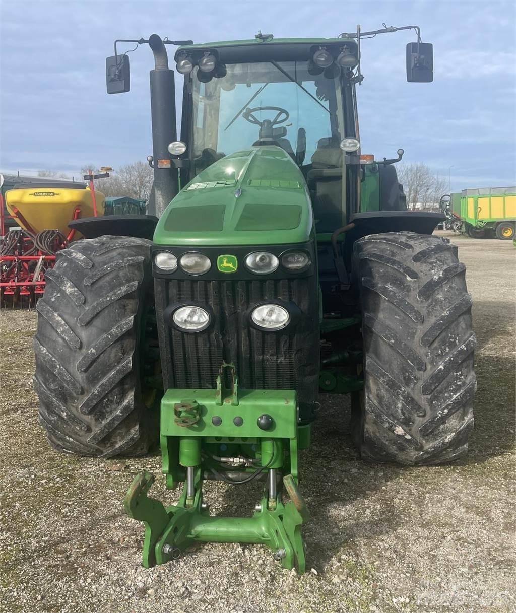 John Deere 8330 Tratores Agrícolas usados