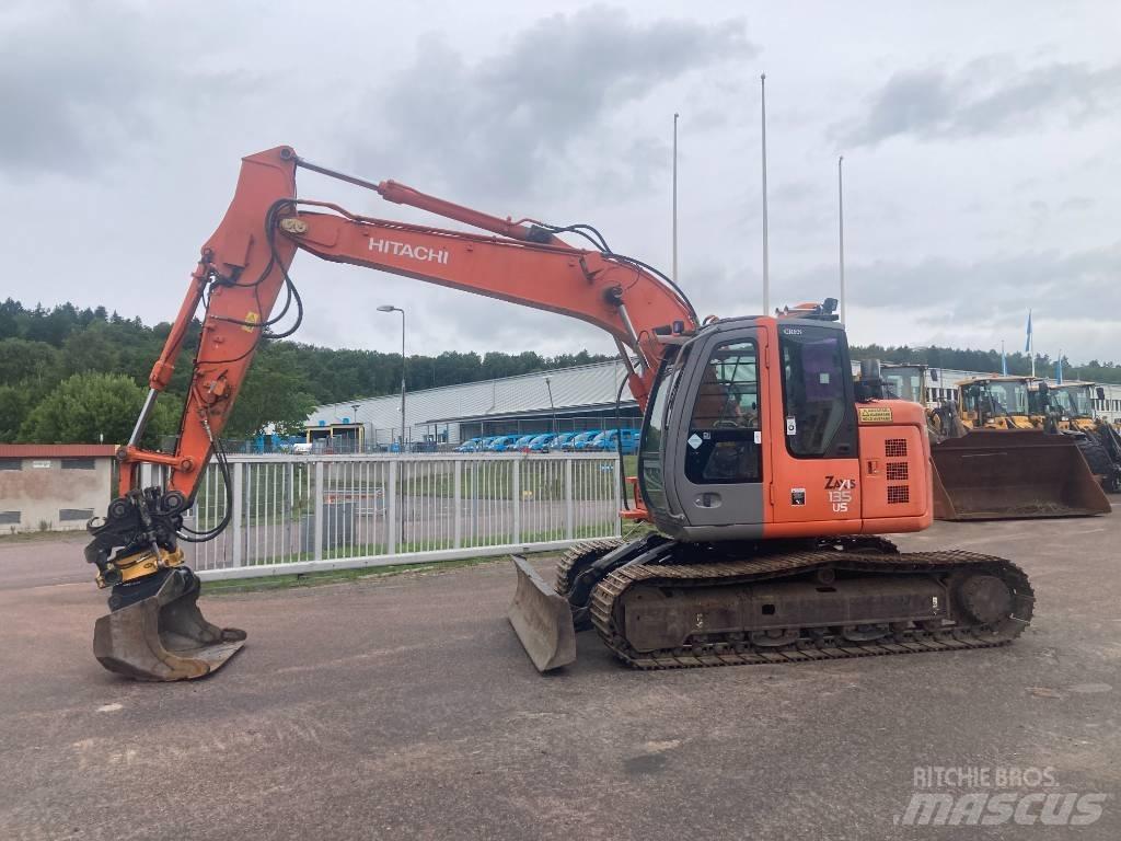 Hitachi ZX 135 US Escavadoras de rastos