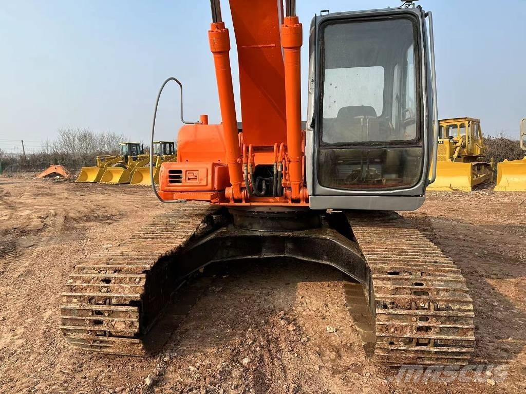 Hitachi EX 200 Escavadoras de rastos