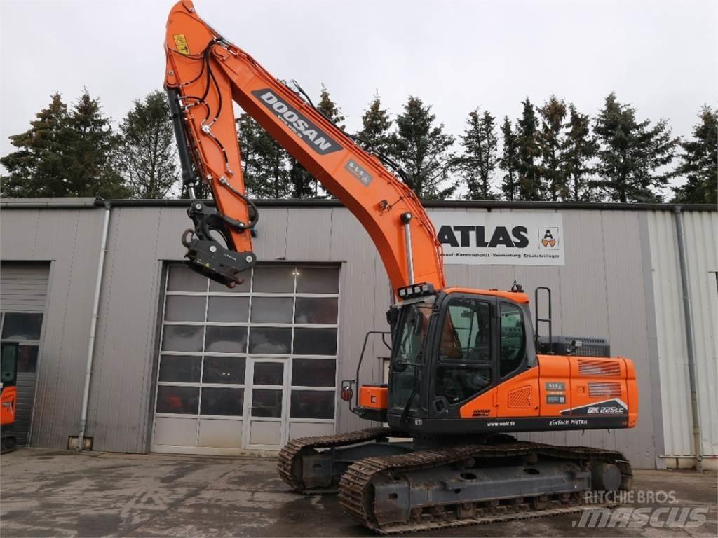 Doosan DX225LC-7 Escavadoras de rastos
