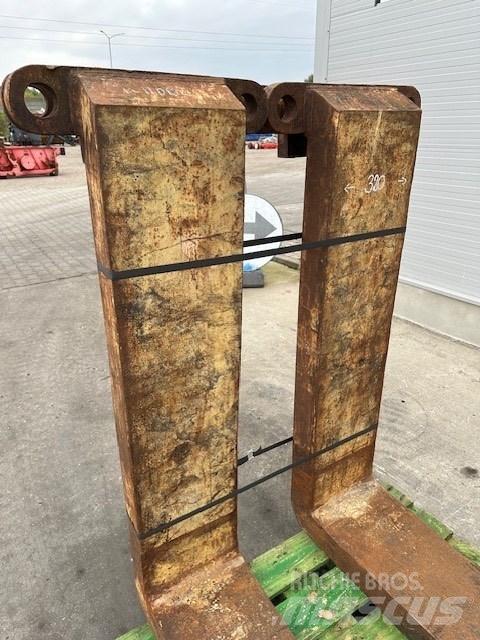 CAT 25-30 ton /988 Forquilhas