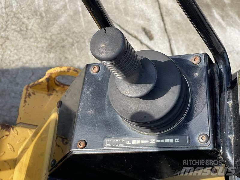 CAT CB 24 Cilindros Compactadores tandem