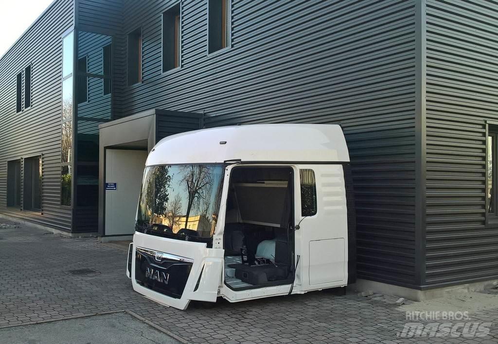 MAN TGX XLX EURO 6 Cabines e interior