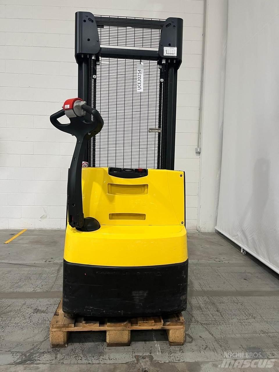 Hyster S1.2 Empilhador para operador externo