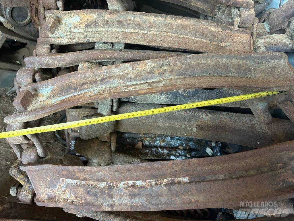 Clark TRS LS-2 Rastos, correntes e material rodante