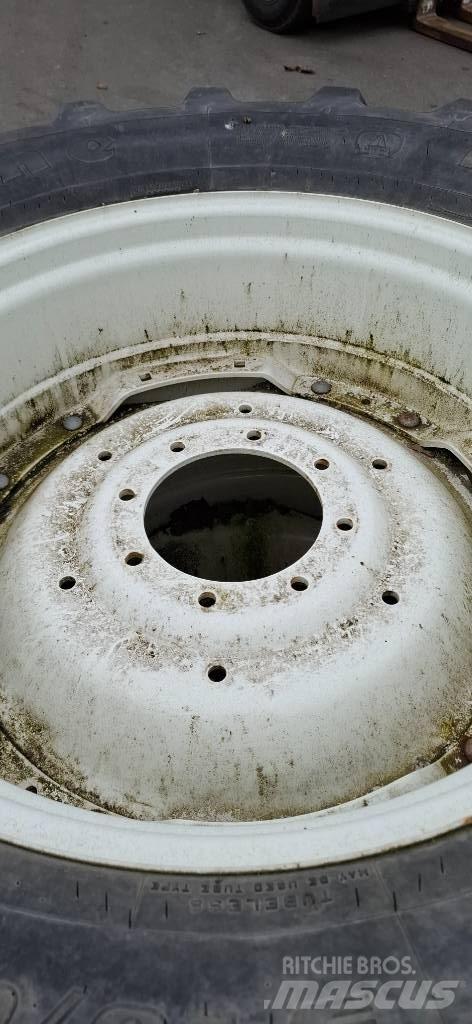 Firestone 540/65R_34 Pneus Agrícolas
