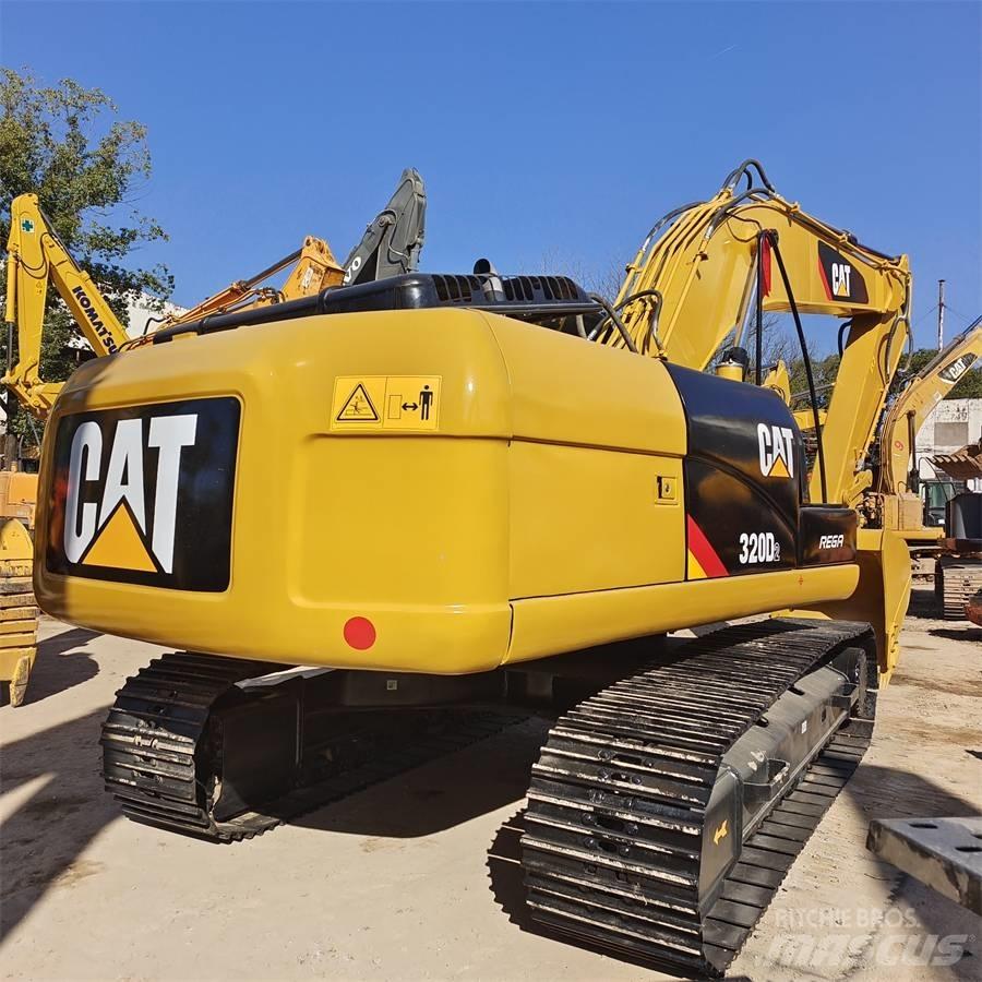 CAT 320D Escavadoras de rastos