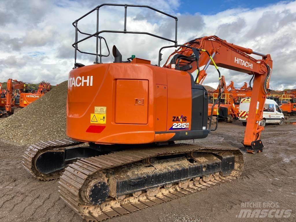 Hitachi ZX225USLC-6 Escavadoras de rastos