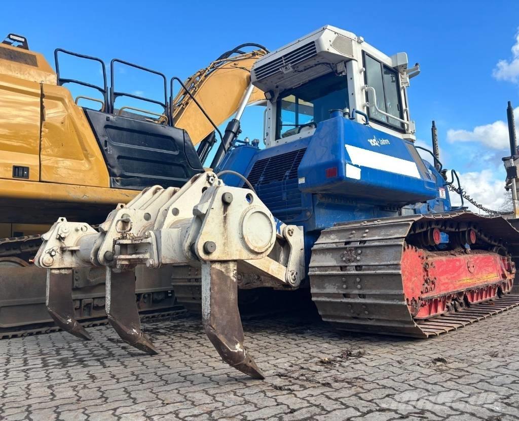 Komatsu D61PX-24 Dozers - Tratores rastos