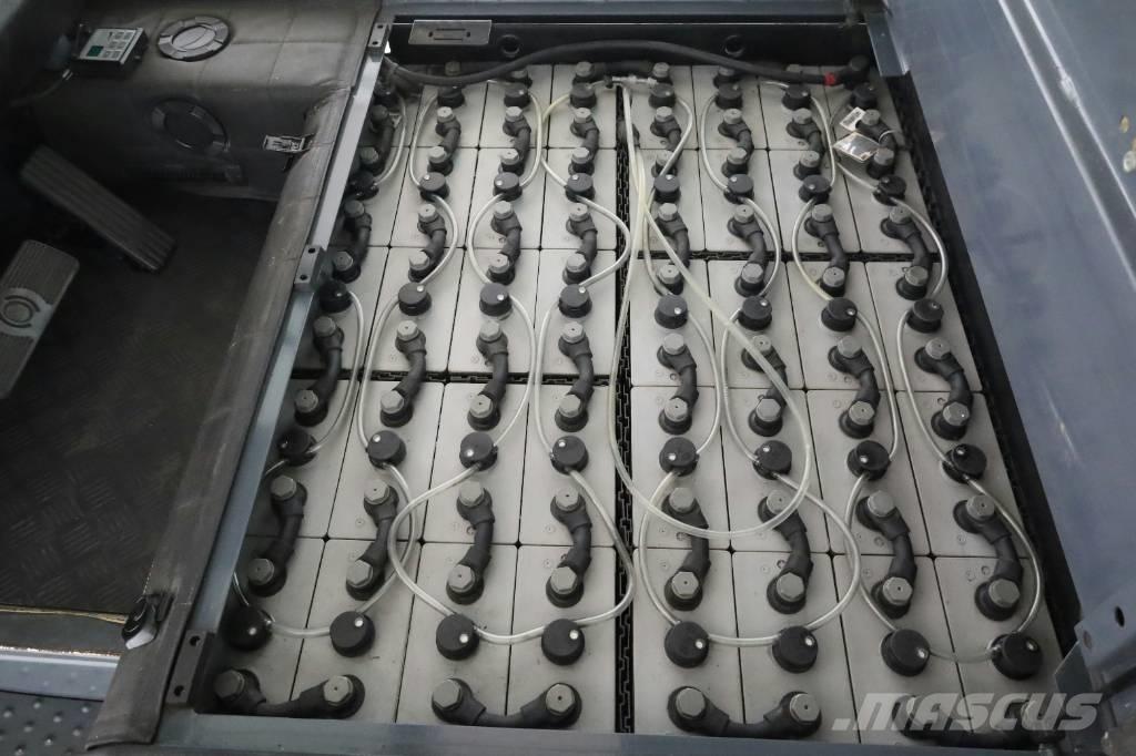 Toyota 8 FBMT 35 Empilhadores eléctricos
