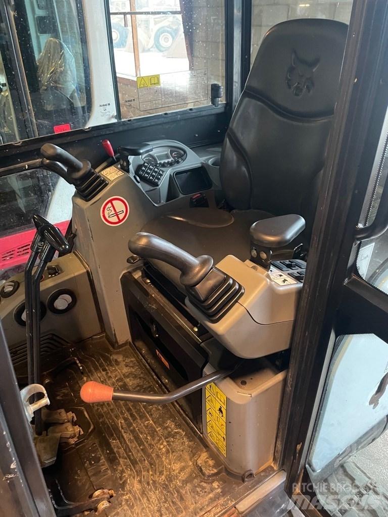 Bobcat E19 Mini Escavadoras <7t