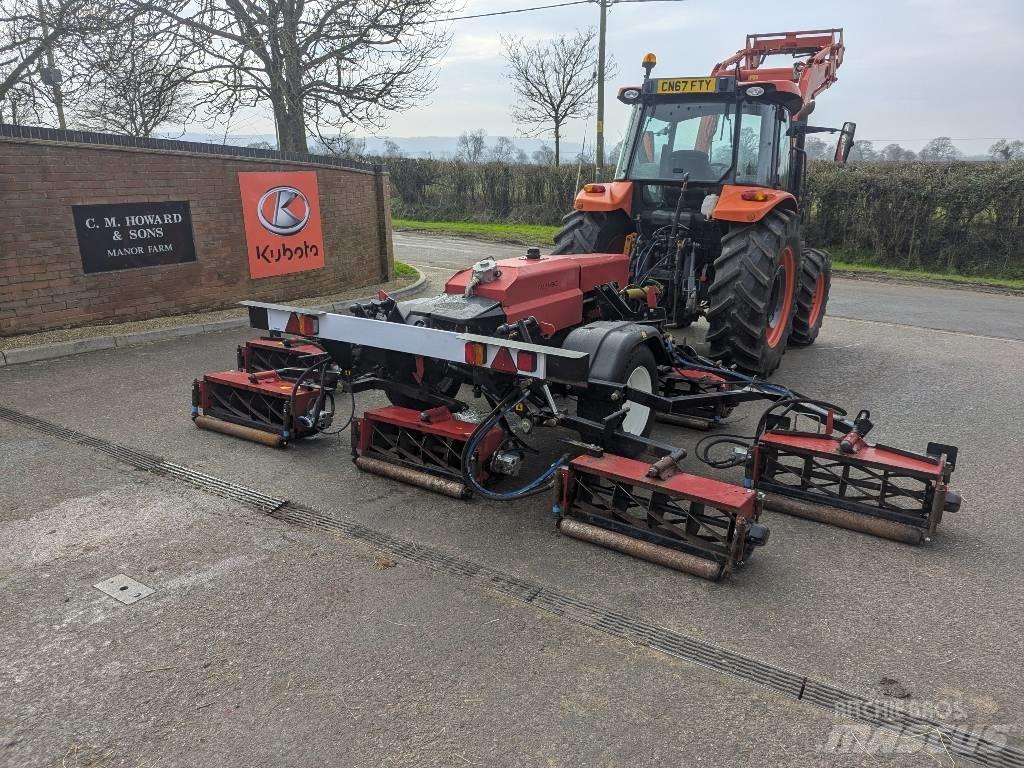 Toro TM7490 Corta-Relvas montadas e arrastadas