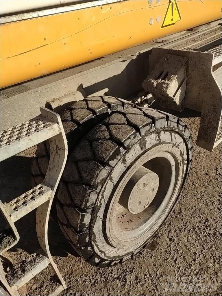 Liebherr LH 24 M Manipuladores de resíduos / indústria