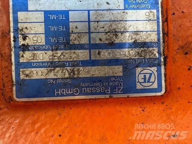 Doosan DL 400 AXLES Eixos