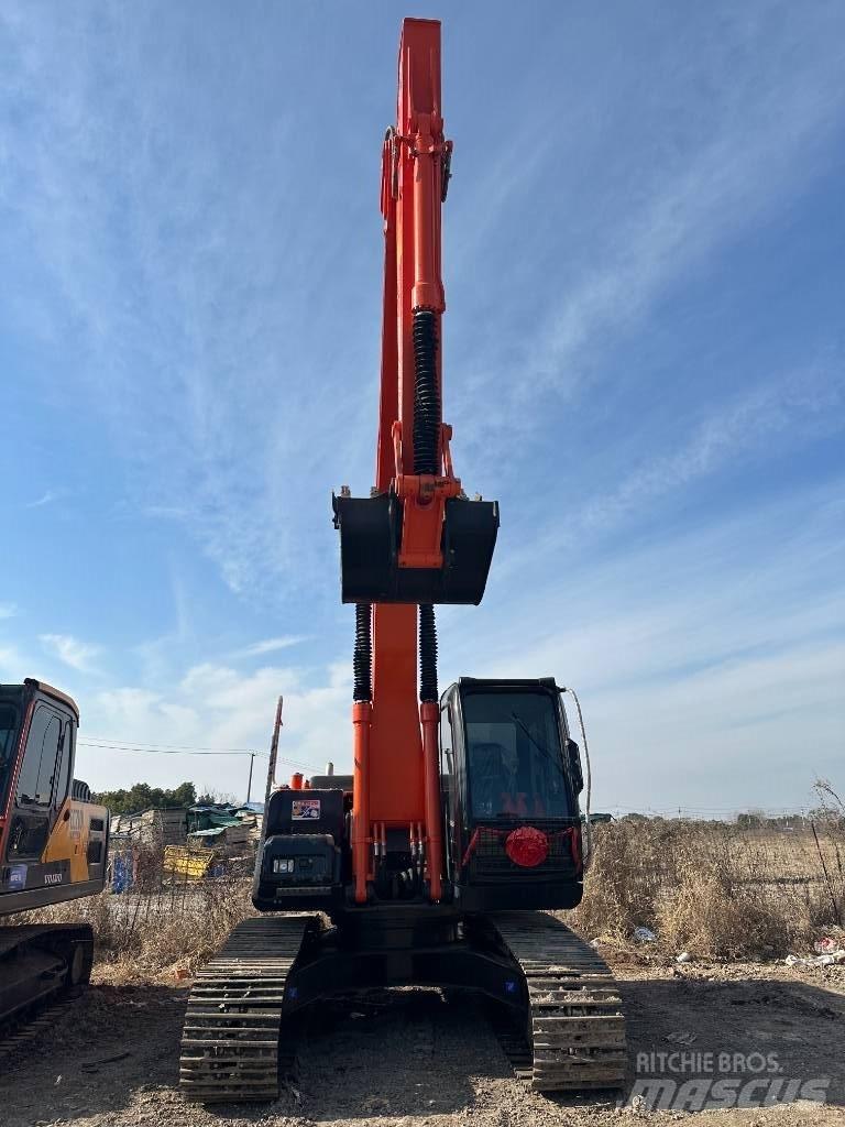 Hitachi ZX 200 Escavadoras de rastos