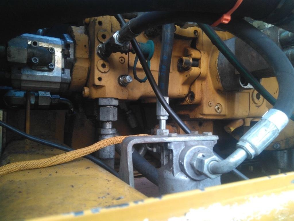 CAT M 322D MH Manipuladores de resíduos / indústria