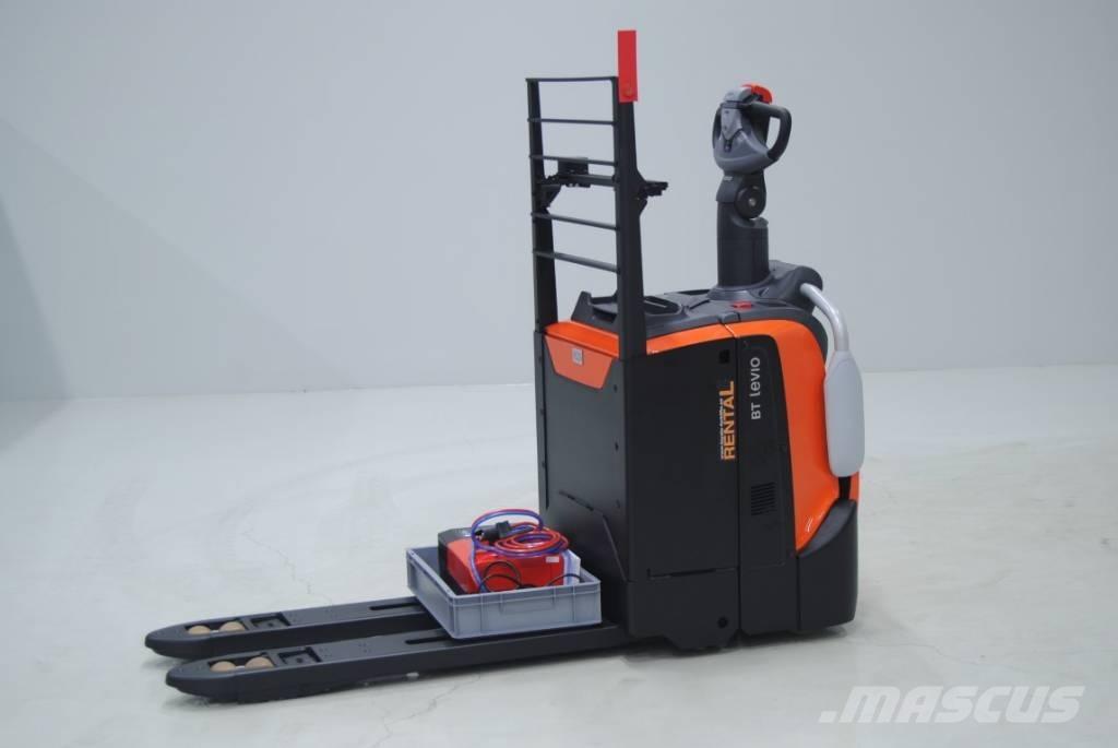 Toyota LPE250 Porta-paletes com plataforma