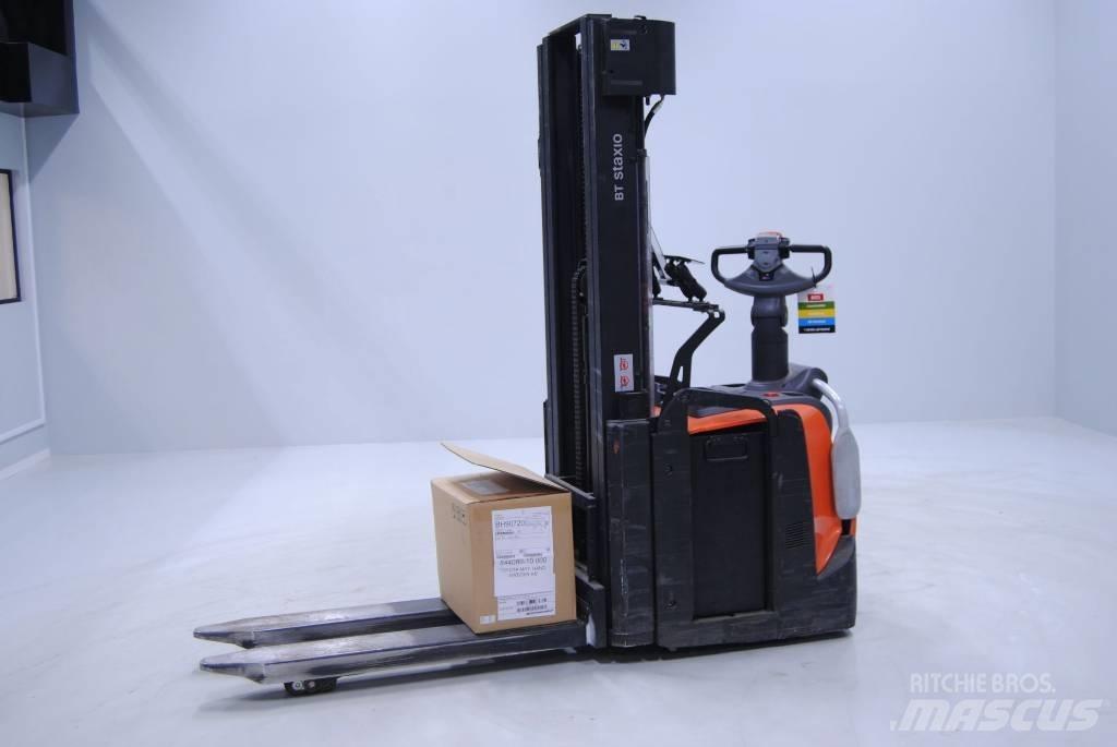 Toyota SPE160L Empilhador para operador externo