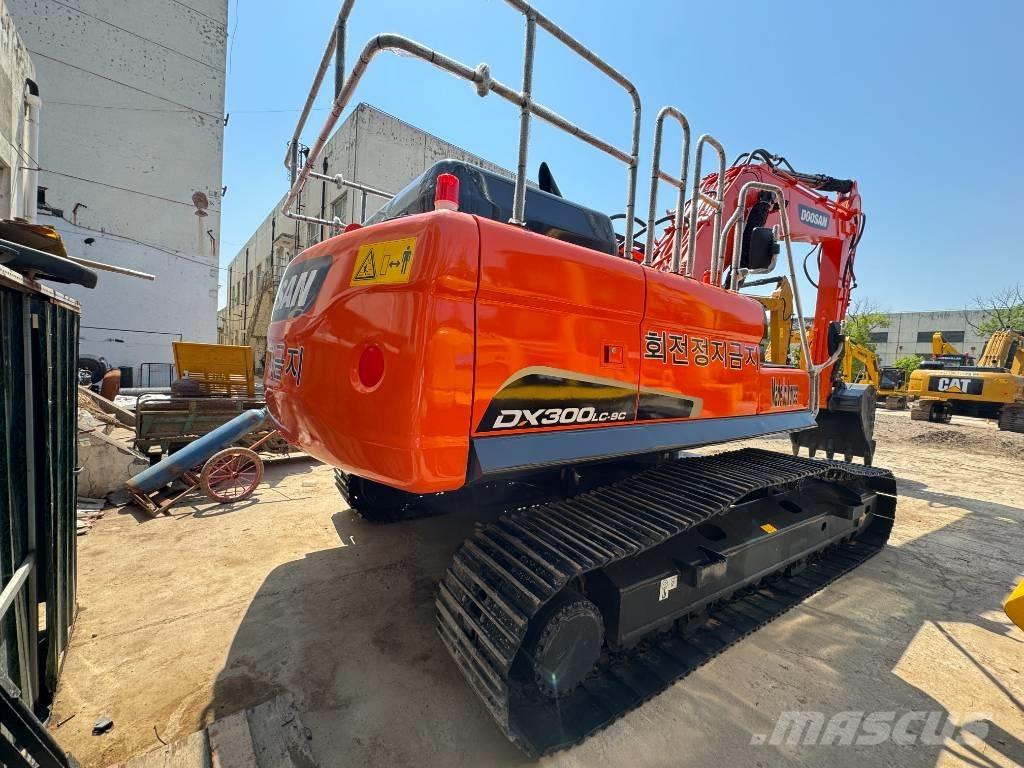 Doosan DX 300 LC-9S Escavadoras de rastos