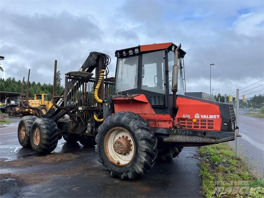 Valmet 836 Forwarders florestais