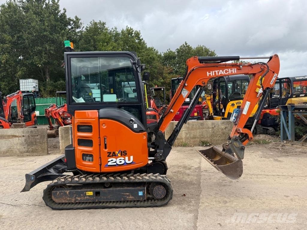 Hitachi ZX 26 U-6 CR Mini Escavadoras <7t