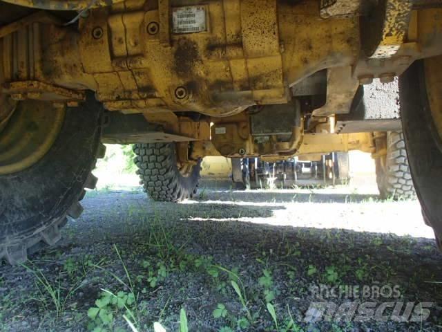 DEERE 410J Retroescavadoras