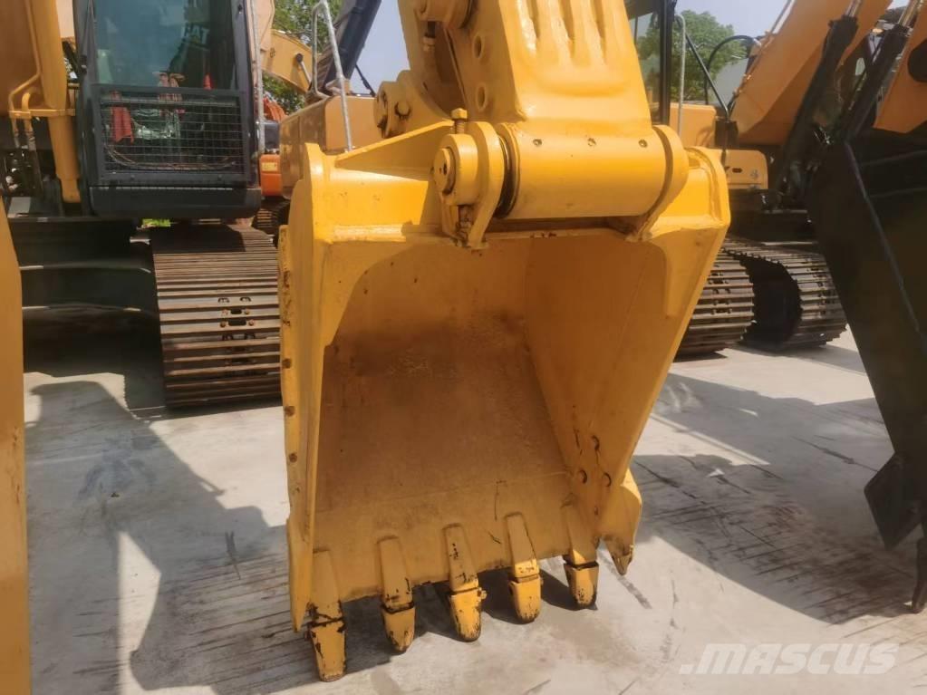 Komatsu PC 200-8 Escavadoras de rastos