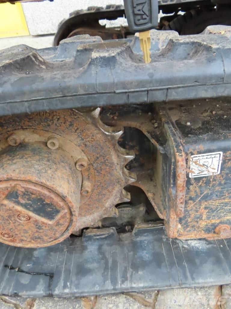 CAT 301.7 D Mini Escavadoras <7t
