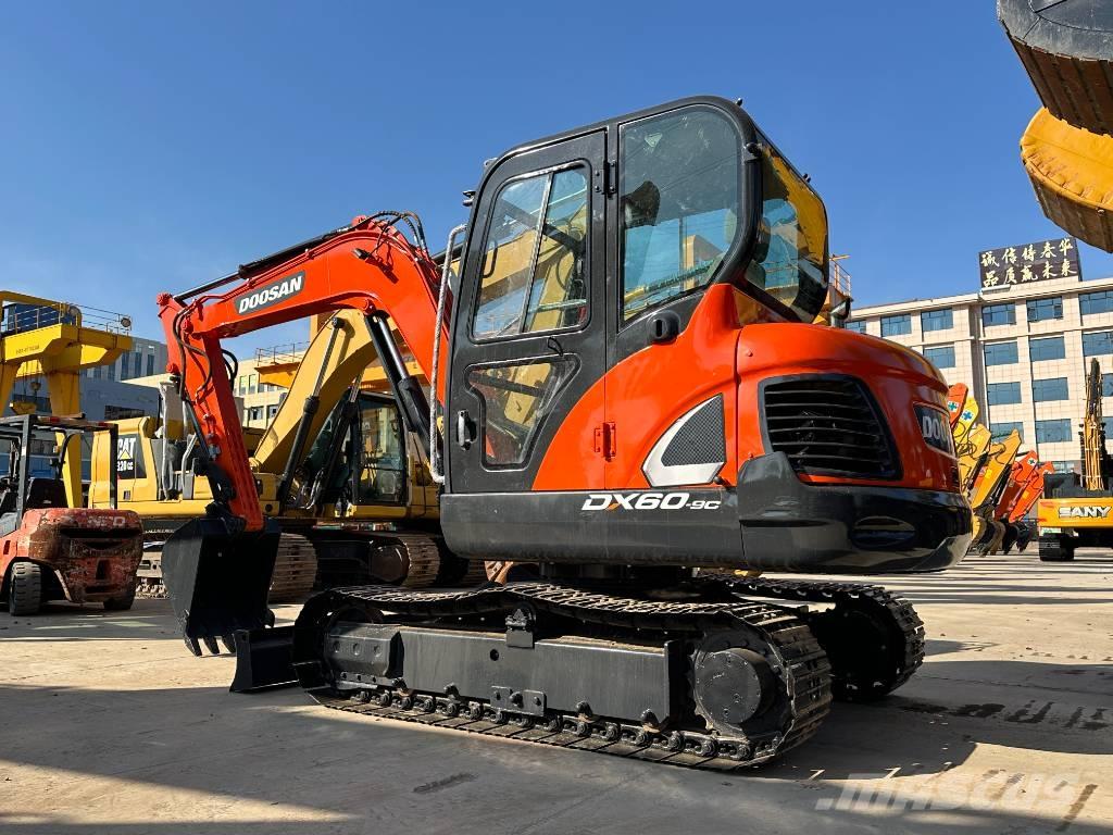 Doosan DX 60 Mini Escavadoras <7t