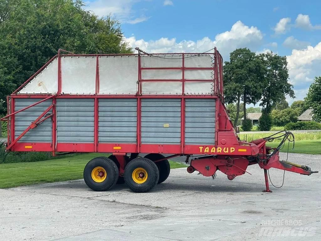 Taarup 1030 Forrageiras auto-propulsionadas