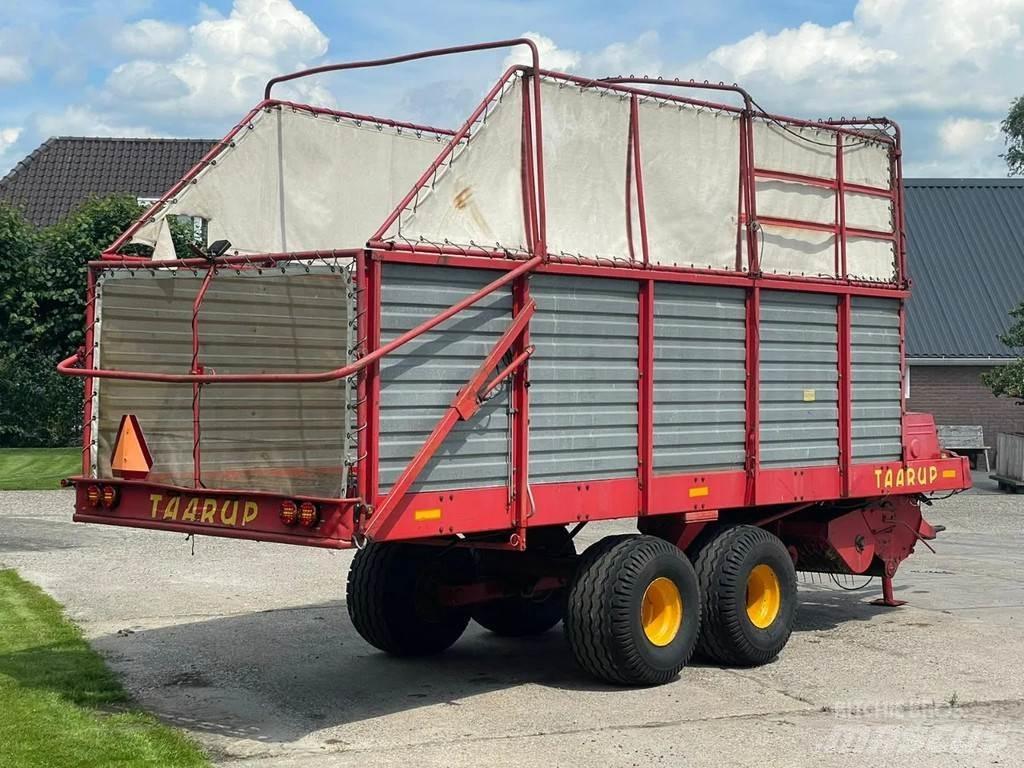Taarup 1030 Forrageiras auto-propulsionadas
