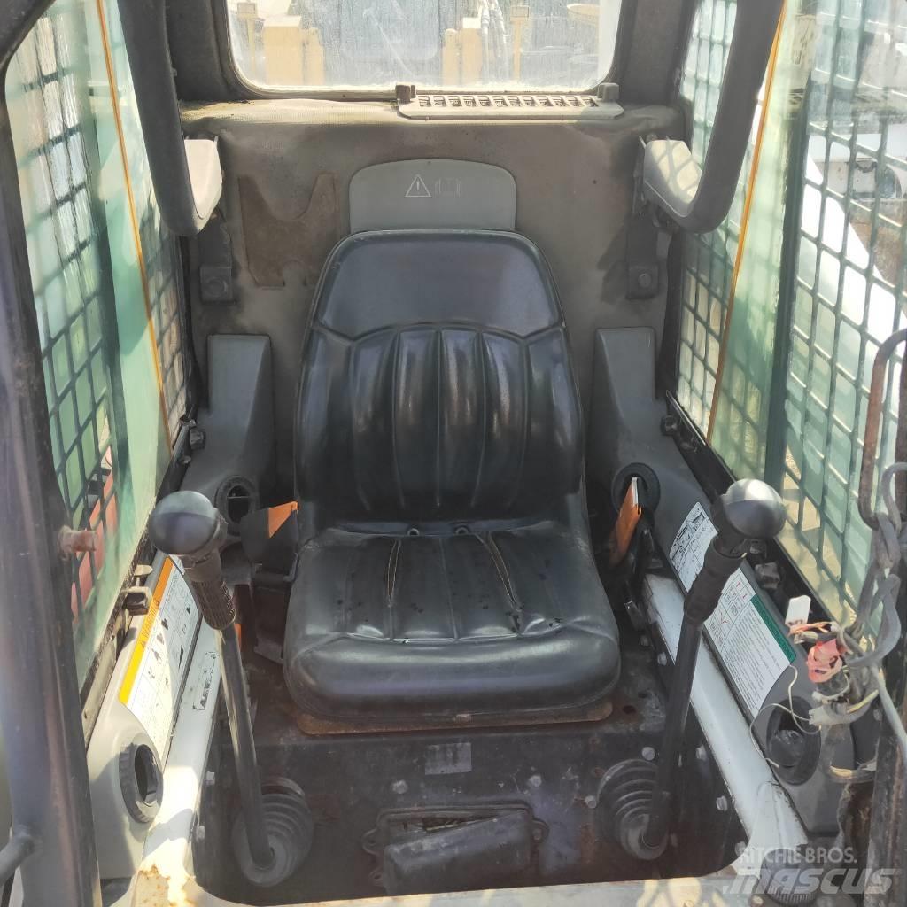 Bobcat S300 Carregadoras de direcção deslizante