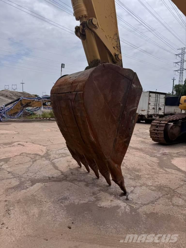 Komatsu PC 400-8 Escavadoras anfíbias