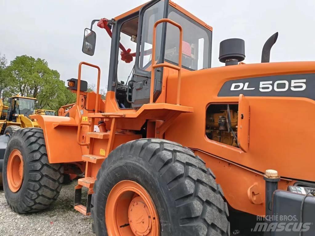 Doosan DL505 Pás carregadoras de rodas