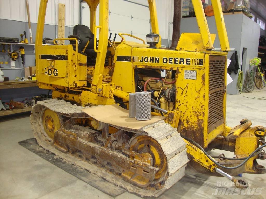 DEERE 450G Dozers - Tratores rastos