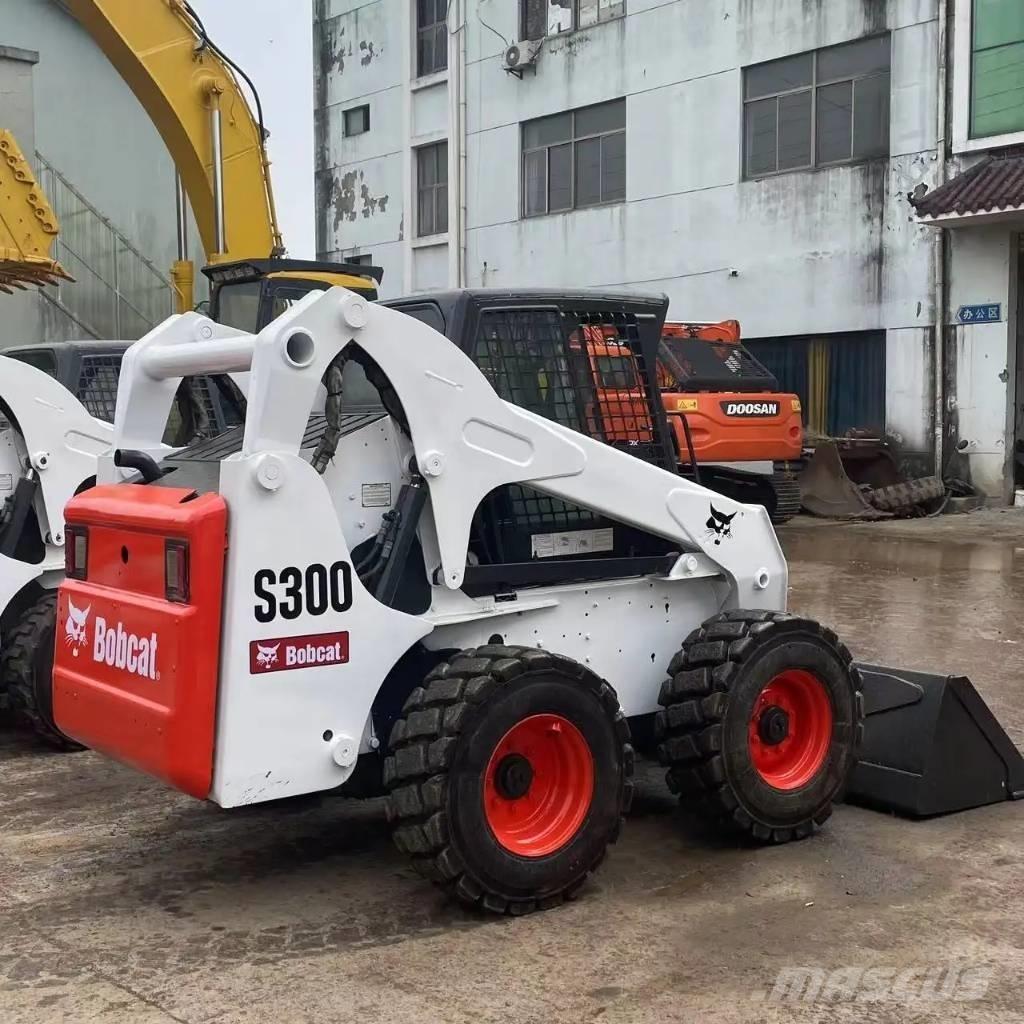 Bobcat S300 Carregadoras de direcção deslizante