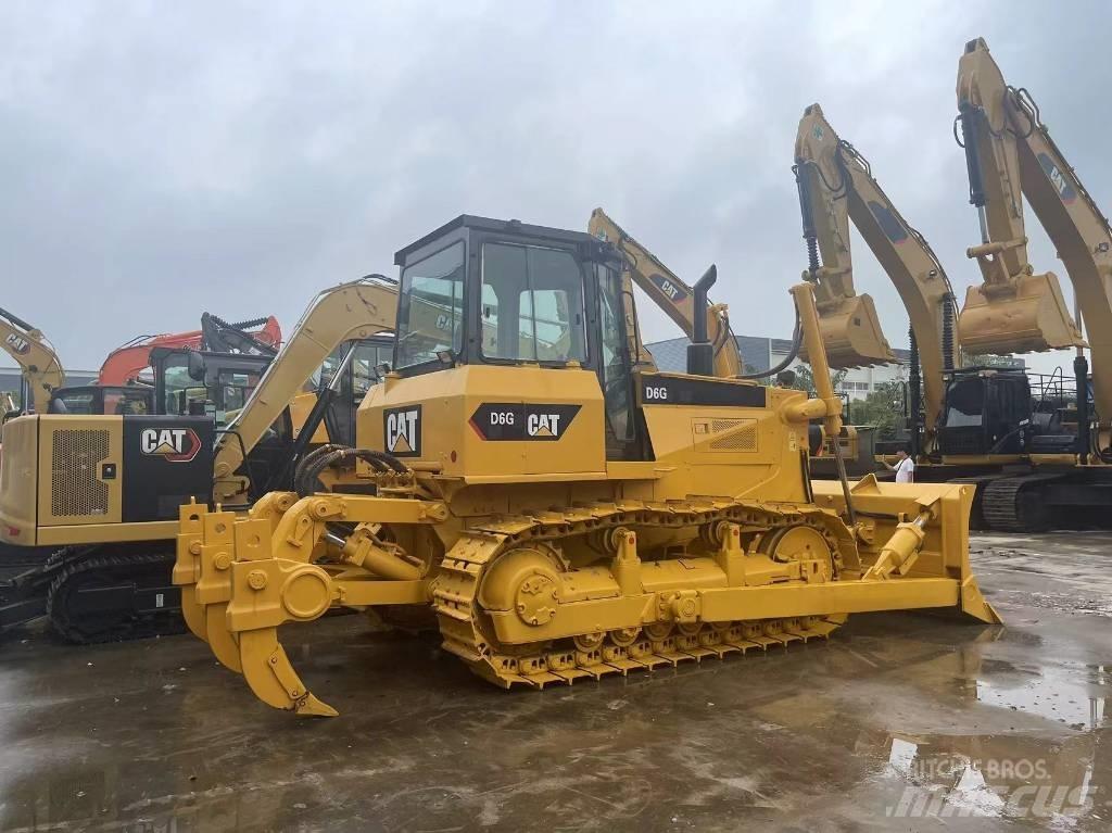 CAT D 6 G Dozers - Tratores rastos