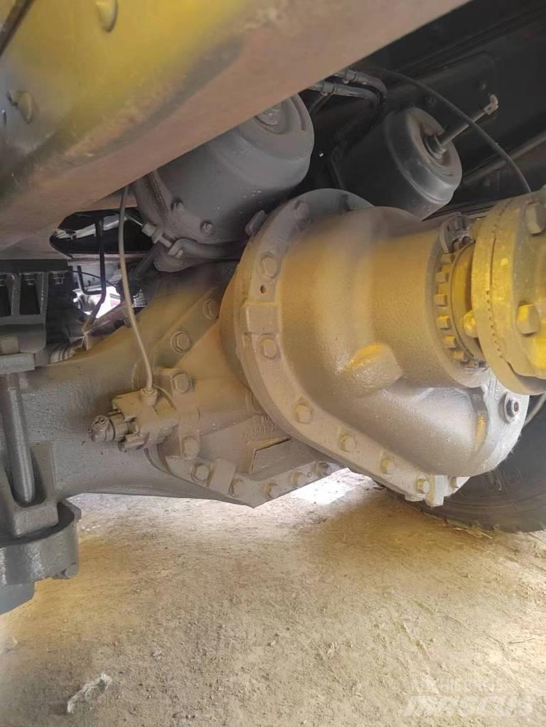 Howo 371 8x4 Camiões basculantes