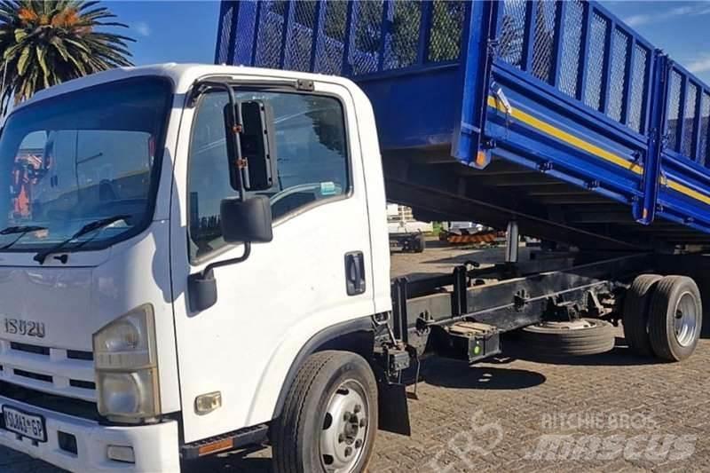 Isuzu NQR500 Outros Camiões