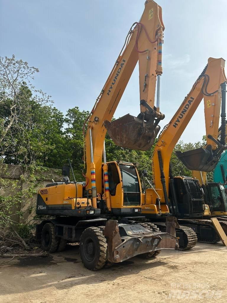 Hyundai R210W-9 Escavadoras de rodas