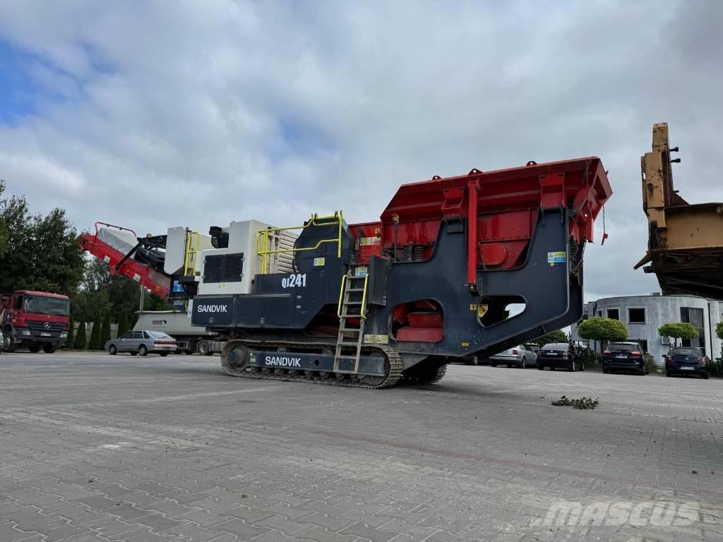 Sandvik QJ 241 Britadores móveis